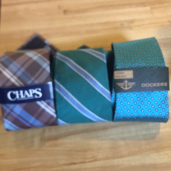 Sharp tie bundle! - Picture 4 of 8